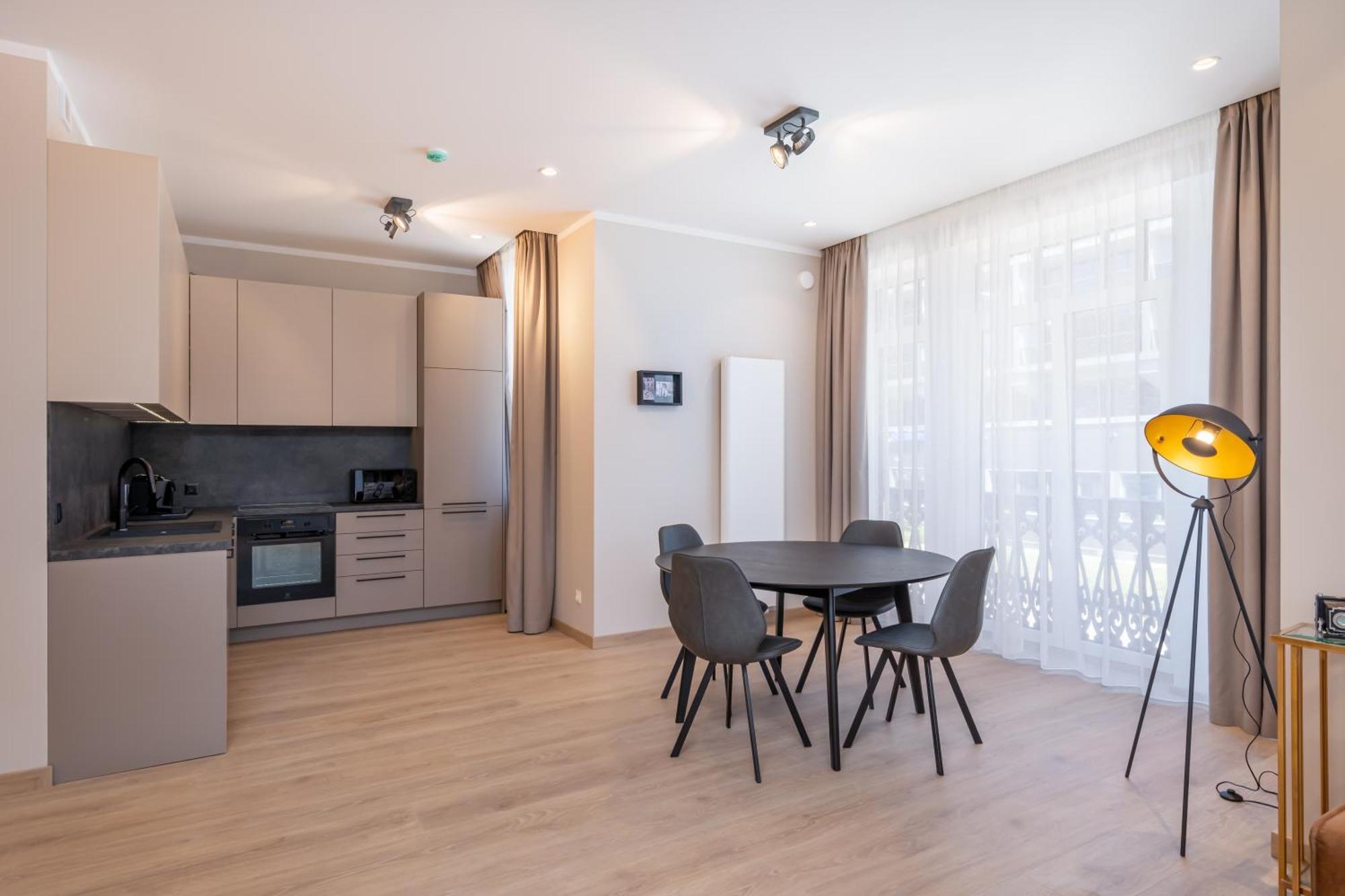 Stories Design Aparthotel Jūrkalne Rom bilde